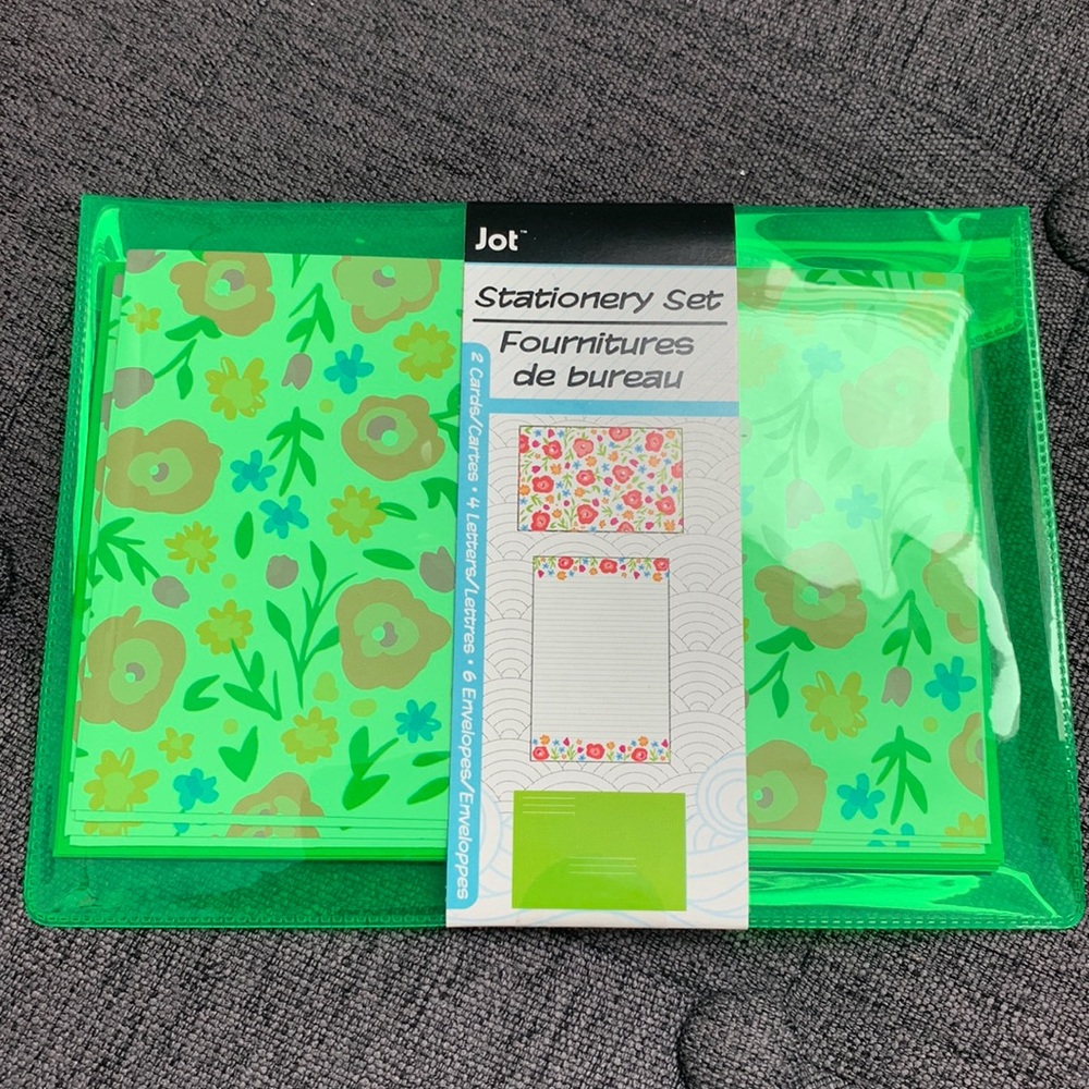 Floral stationery set